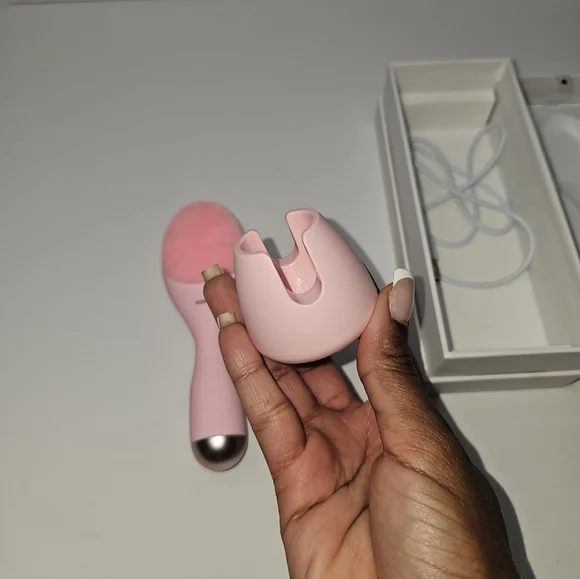 NEW Konka Silicone Cleansing Instrument Pink Red Light - Picture 16 of 16